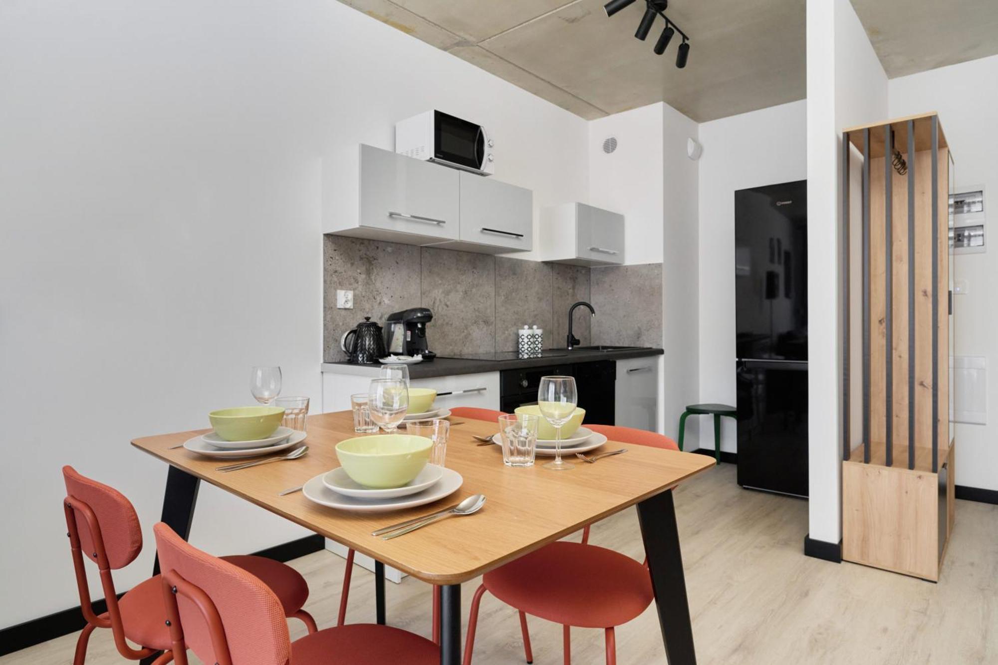 Fresh & Stylish Apartments In Poznan With Parking & Balcony By Noclegi Renters المظهر الخارجي الصورة
