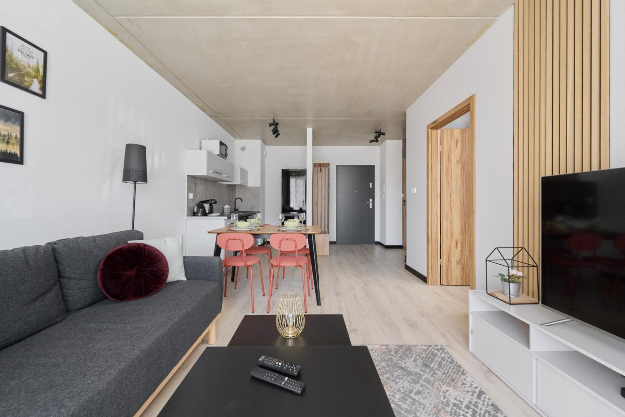 Fresh & Stylish Apartments In Poznan With Parking & Balcony By Noclegi Renters المظهر الخارجي الصورة