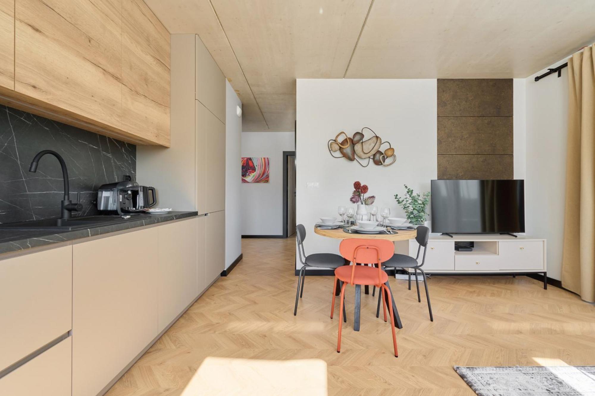 Fresh & Stylish Apartments In Poznan With Parking & Balcony By Noclegi Renters المظهر الخارجي الصورة